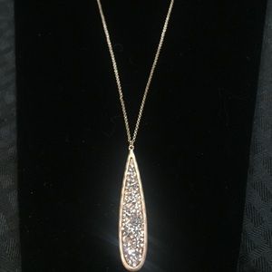 Jewelry - Beautiful Gold Teardrop Stone Necklace Set Jewelry - Beautiful Gold Teardrop Stone Necklace Set